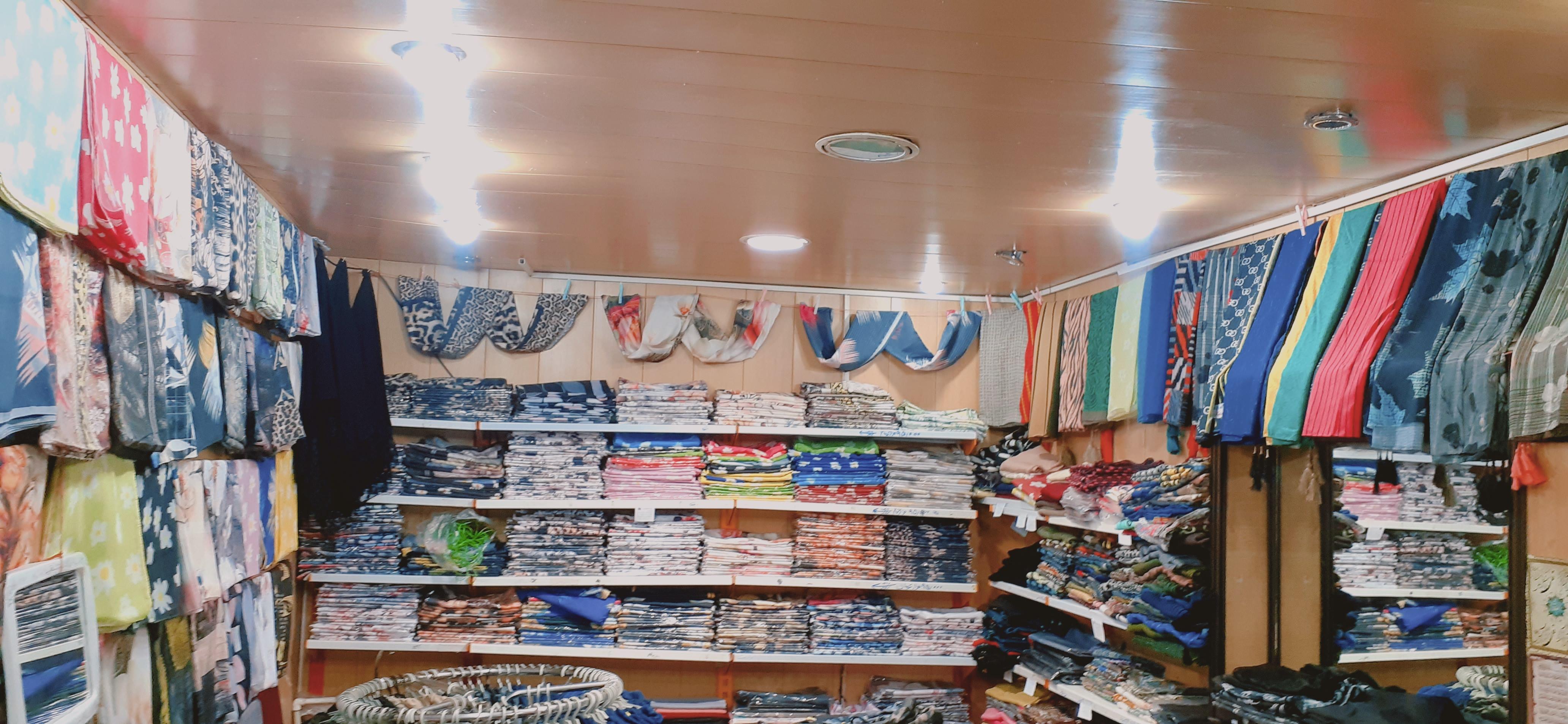 گالری شال و روسری حریر