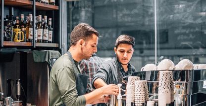 قهوه لمیز (انقلاب)