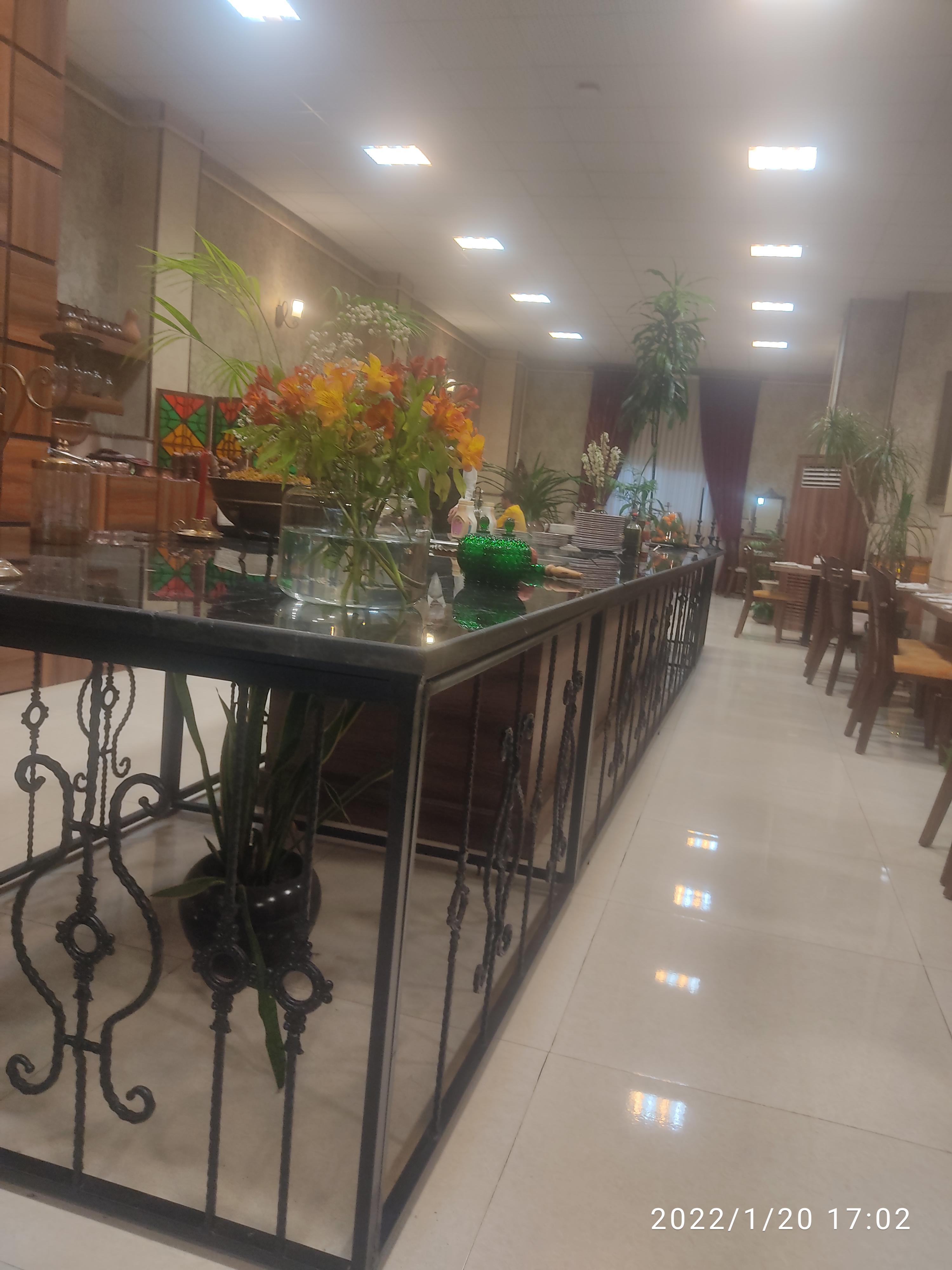 رستوران چکدرمه