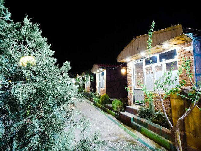 اقامتگاه و سراى سنتى هزار فانوس