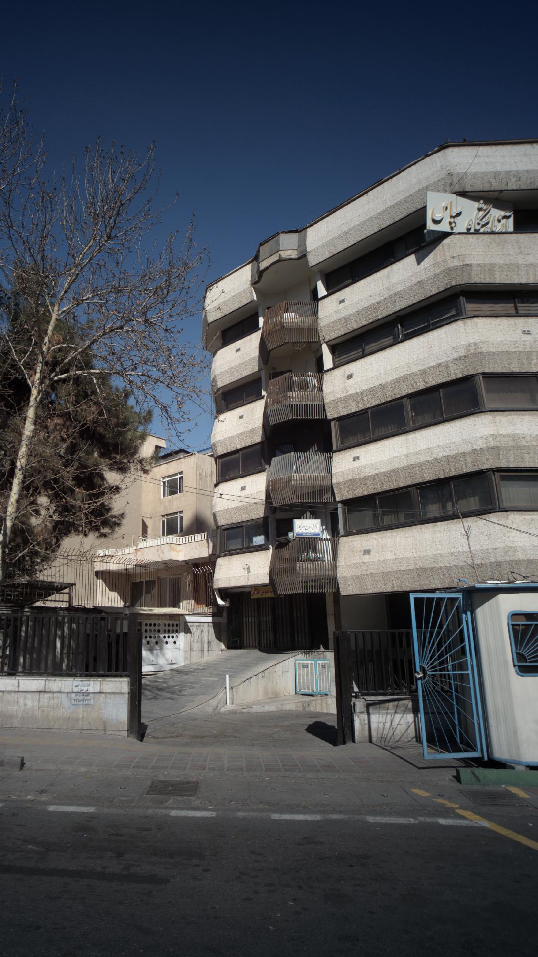 دکتر عادل جوهری مقدم