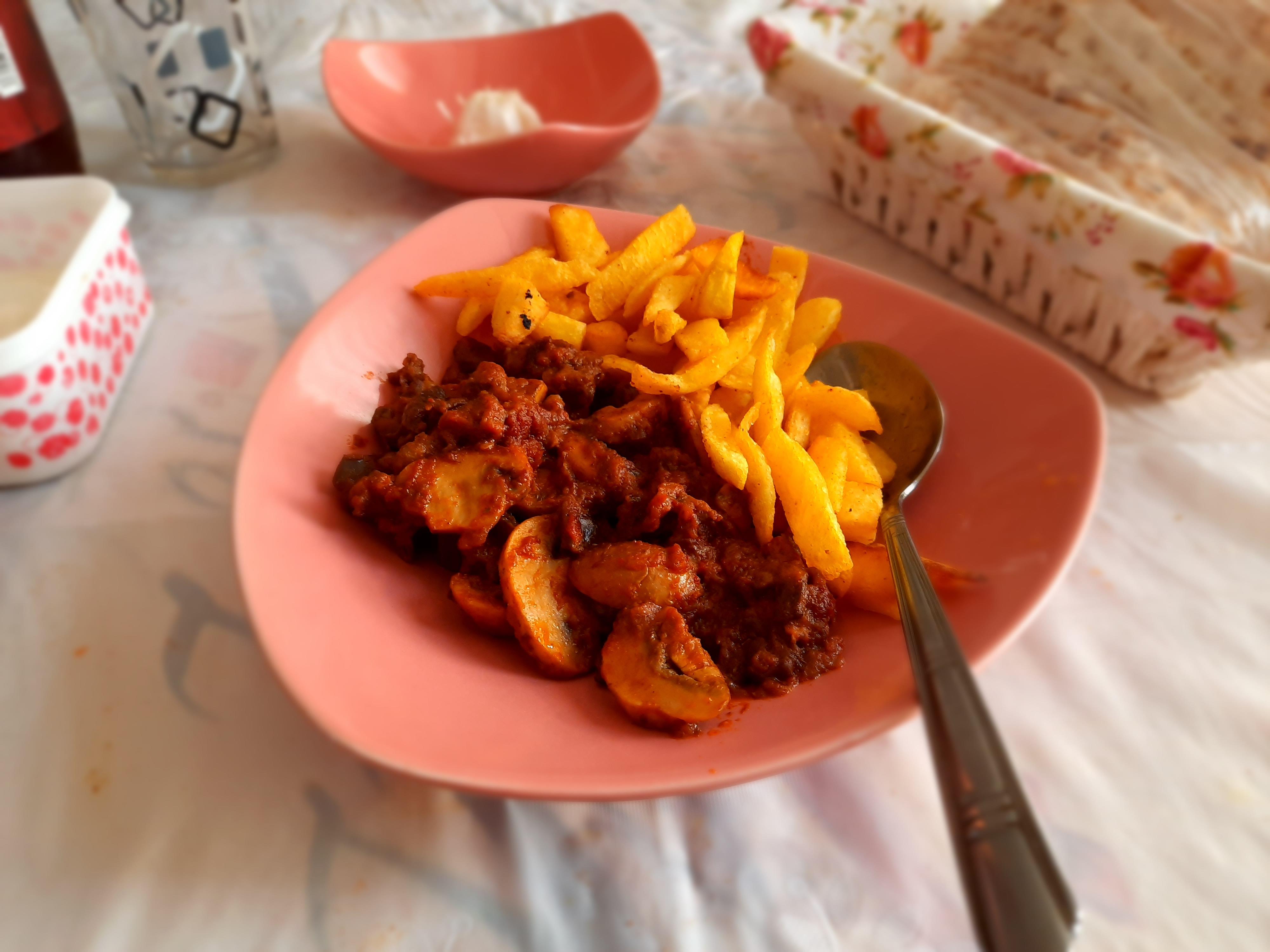 رستوران پسر خاله