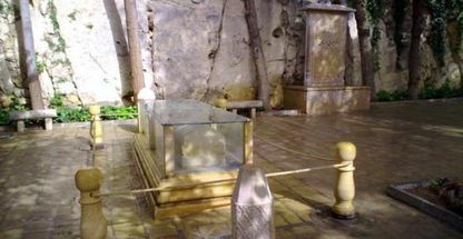 آرامگاه خواجوی کرمانی