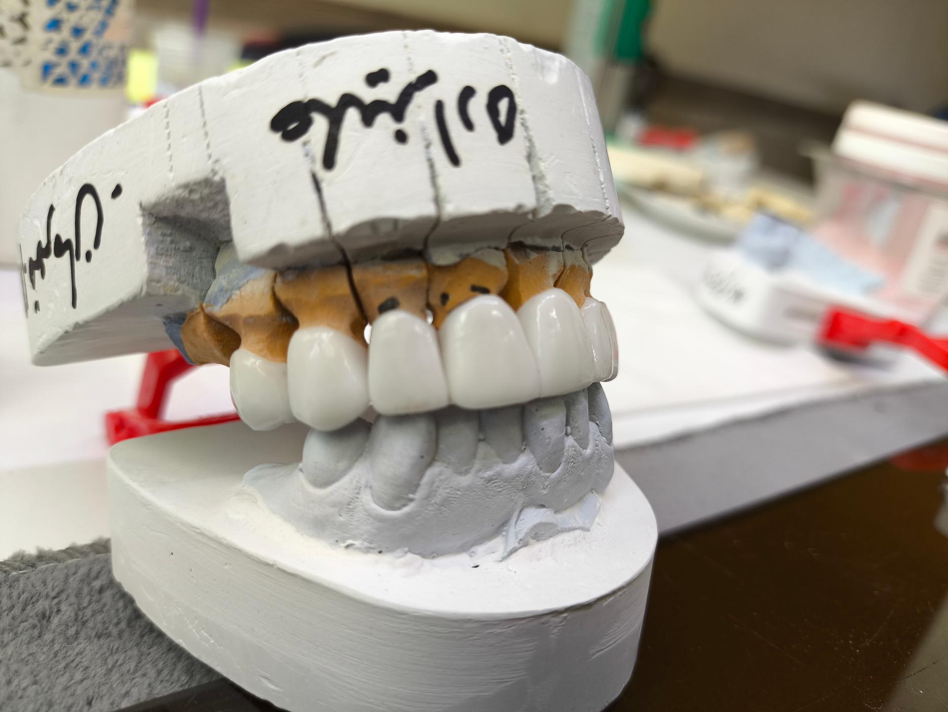 مطب دندانپزشکی دکتر علیرضا زارع کمالی