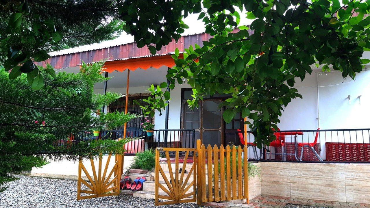 اقامتگاه باغ گلها