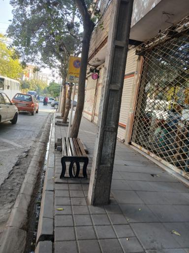ایستگاه اتوبوس وحید 15