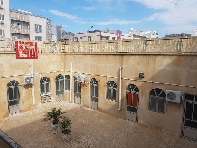 مهمانپذیر حافظ