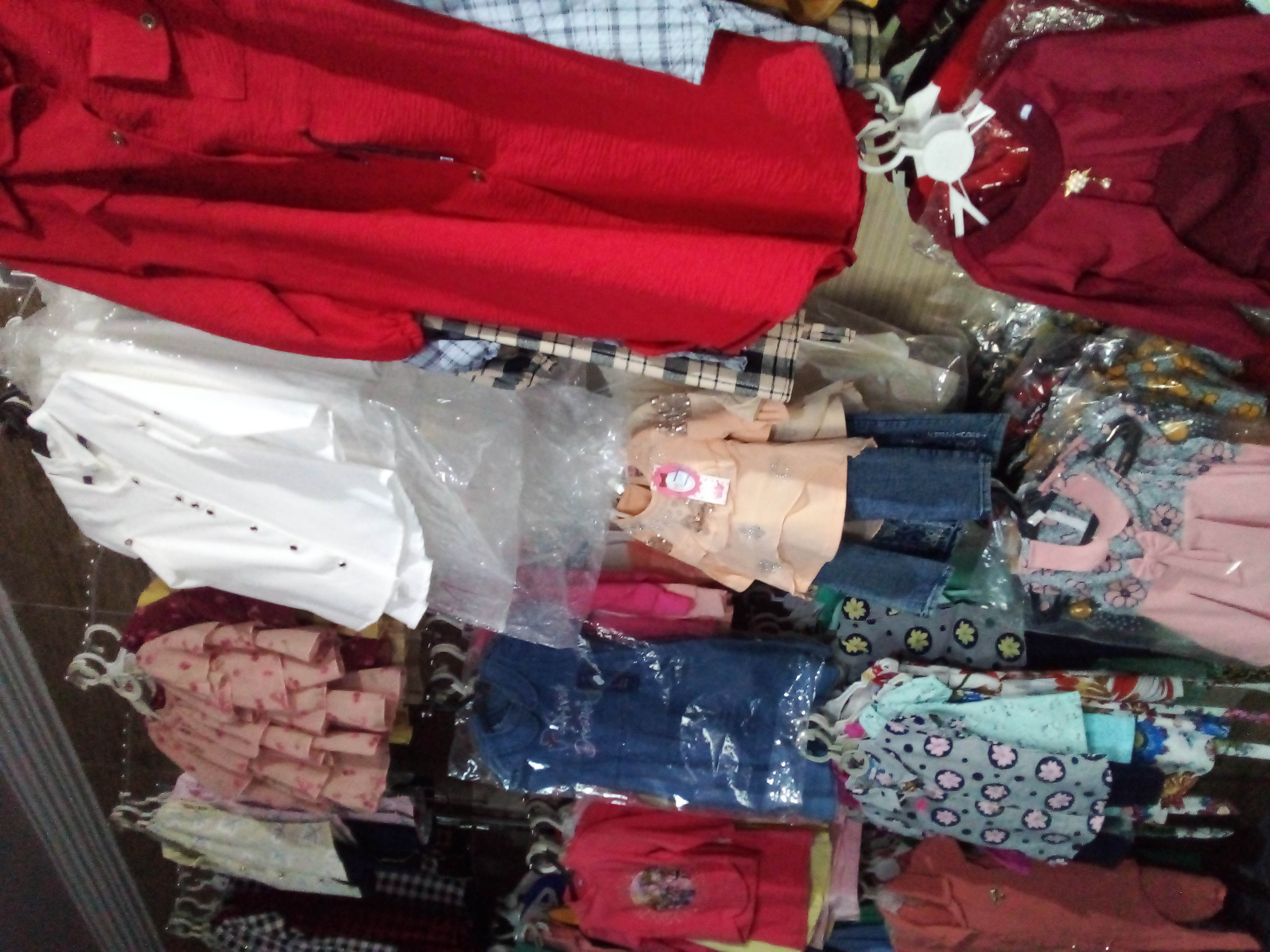 ارزانسرای جوادی