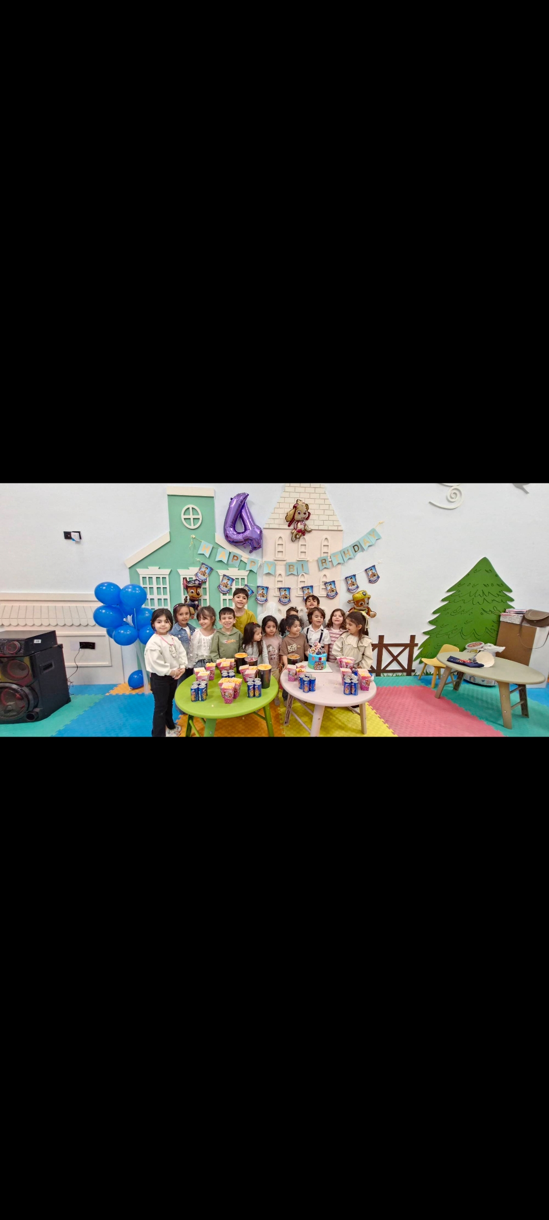 مهدکودک دوزبانه آبی