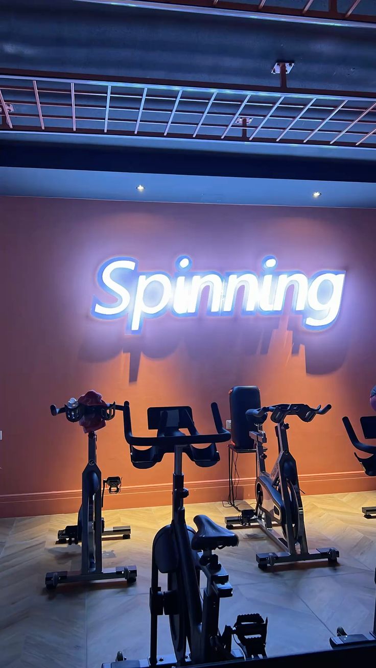 مربی اسپینینگ