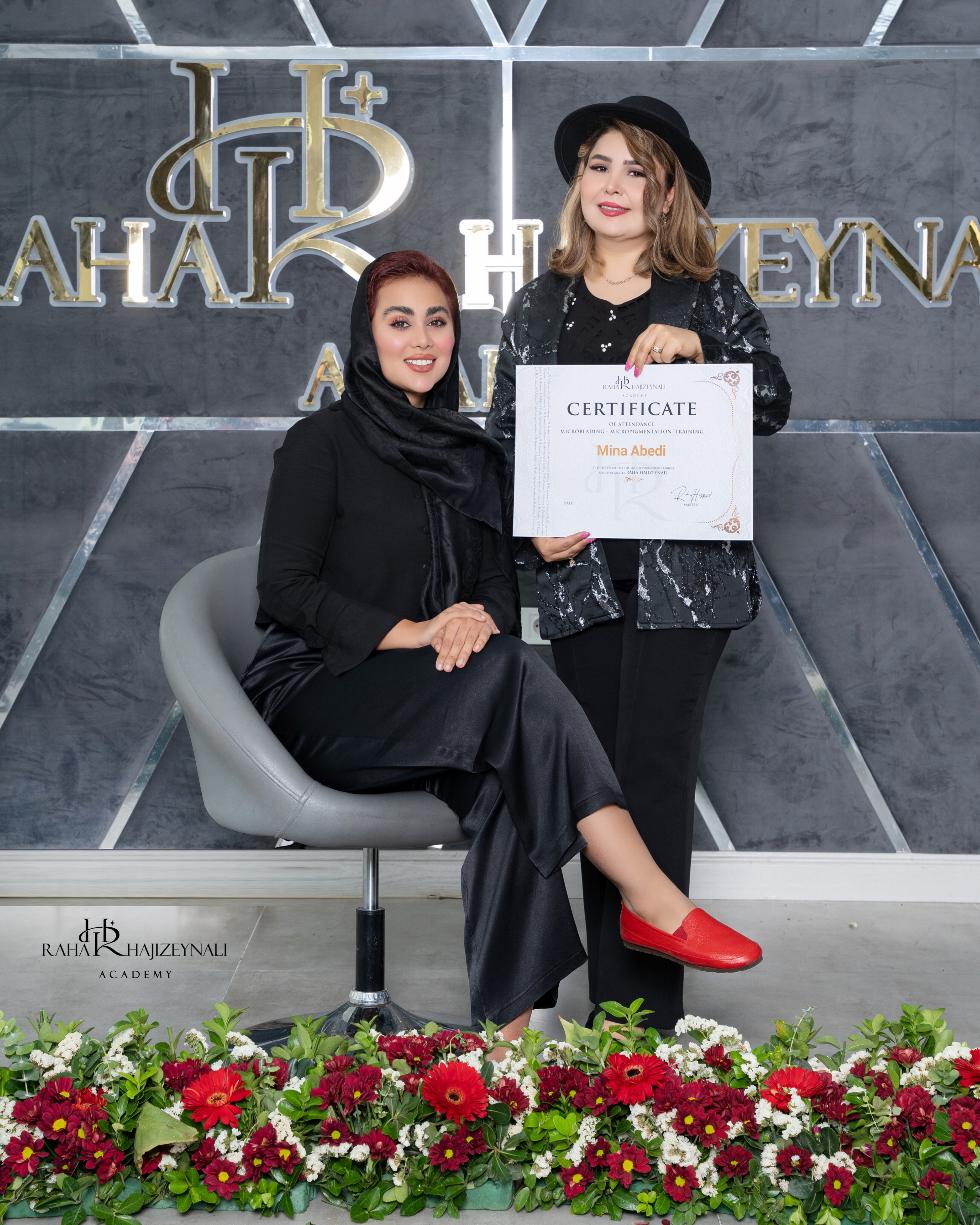 خدمات تخصصی کاشت مژه در فردیس