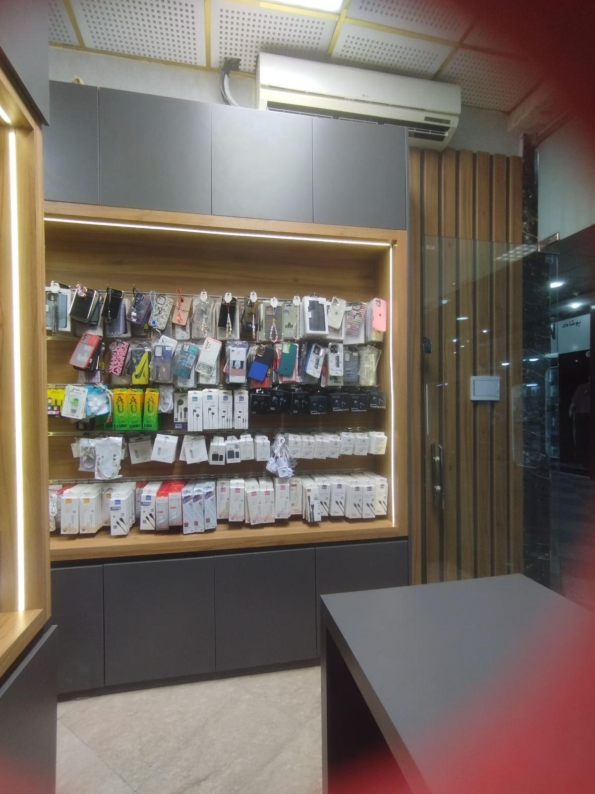 تعمیرات موبایل هشتگرد