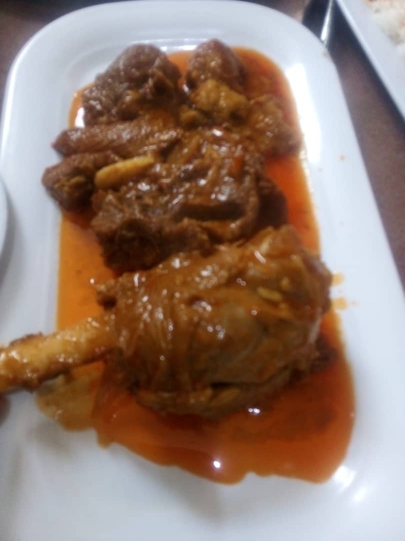 آشپزخانه و چلو کبابی مهدی وعلی نعمت الهی