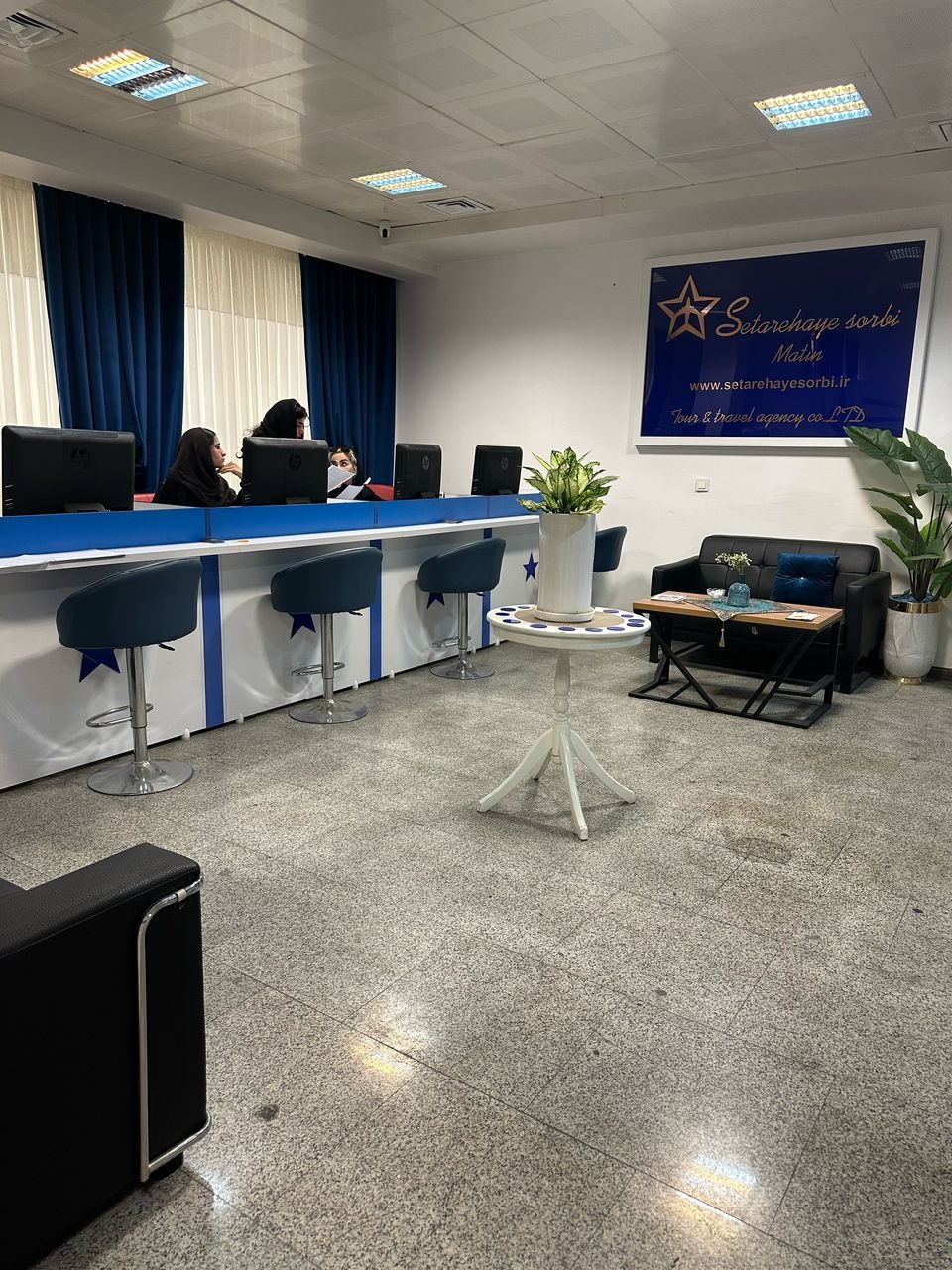 شرکت خدمات مسافرتی ستاره های سربی متین