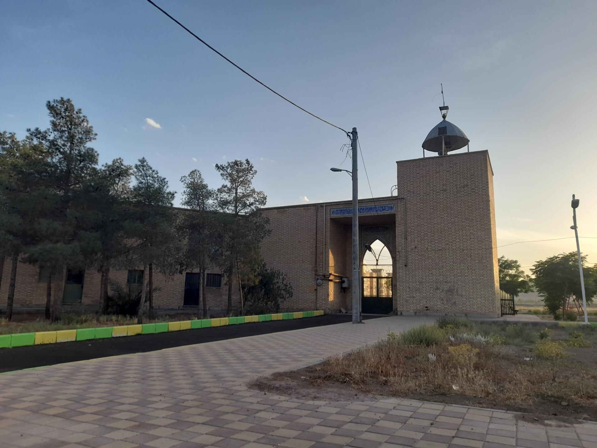 مسجد ثامن الائمه