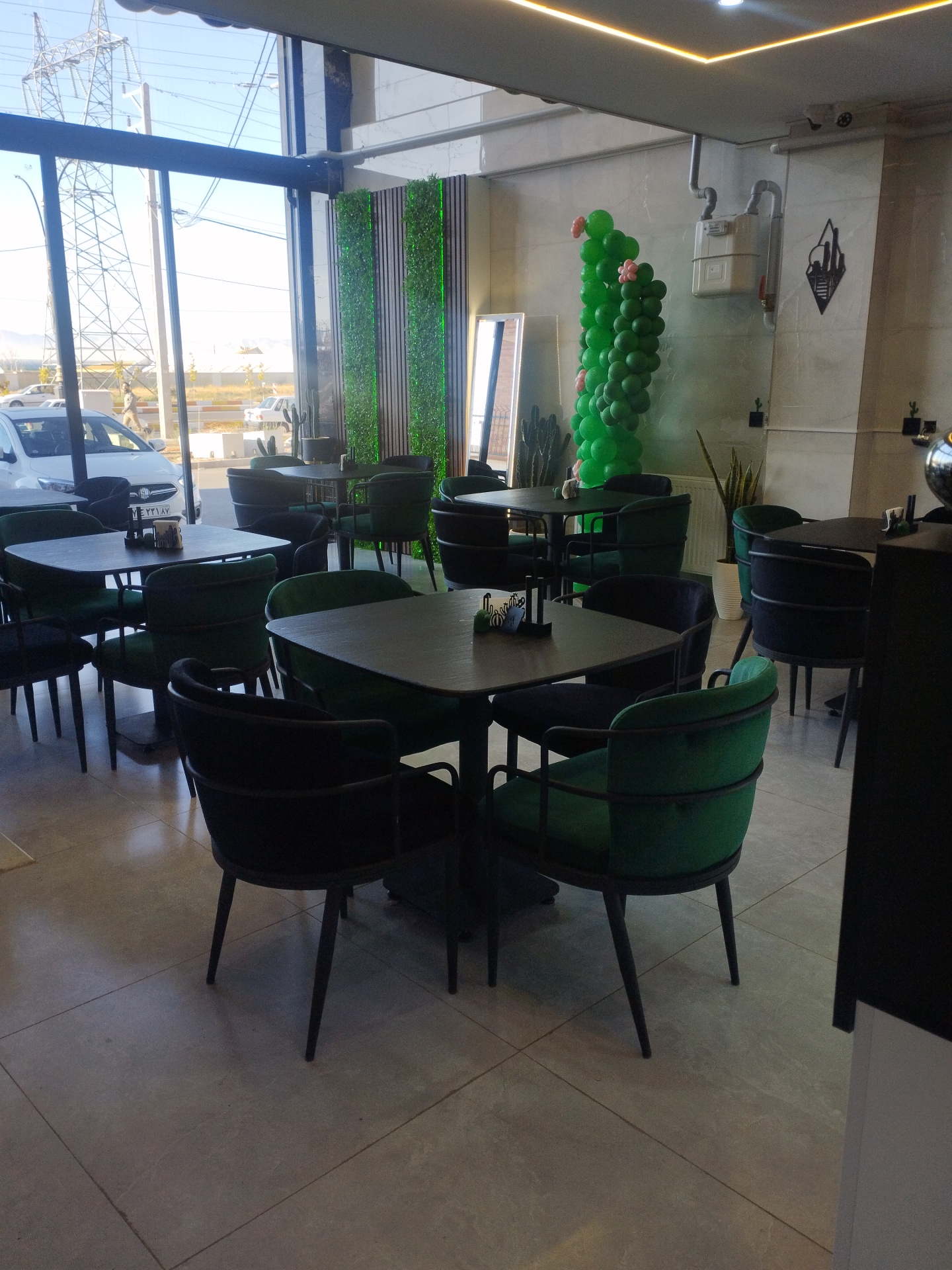 کافه فست فود کاکتوس