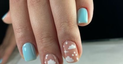 کاشت و آموزش تخصصی  ناخن فاطمه منوریان