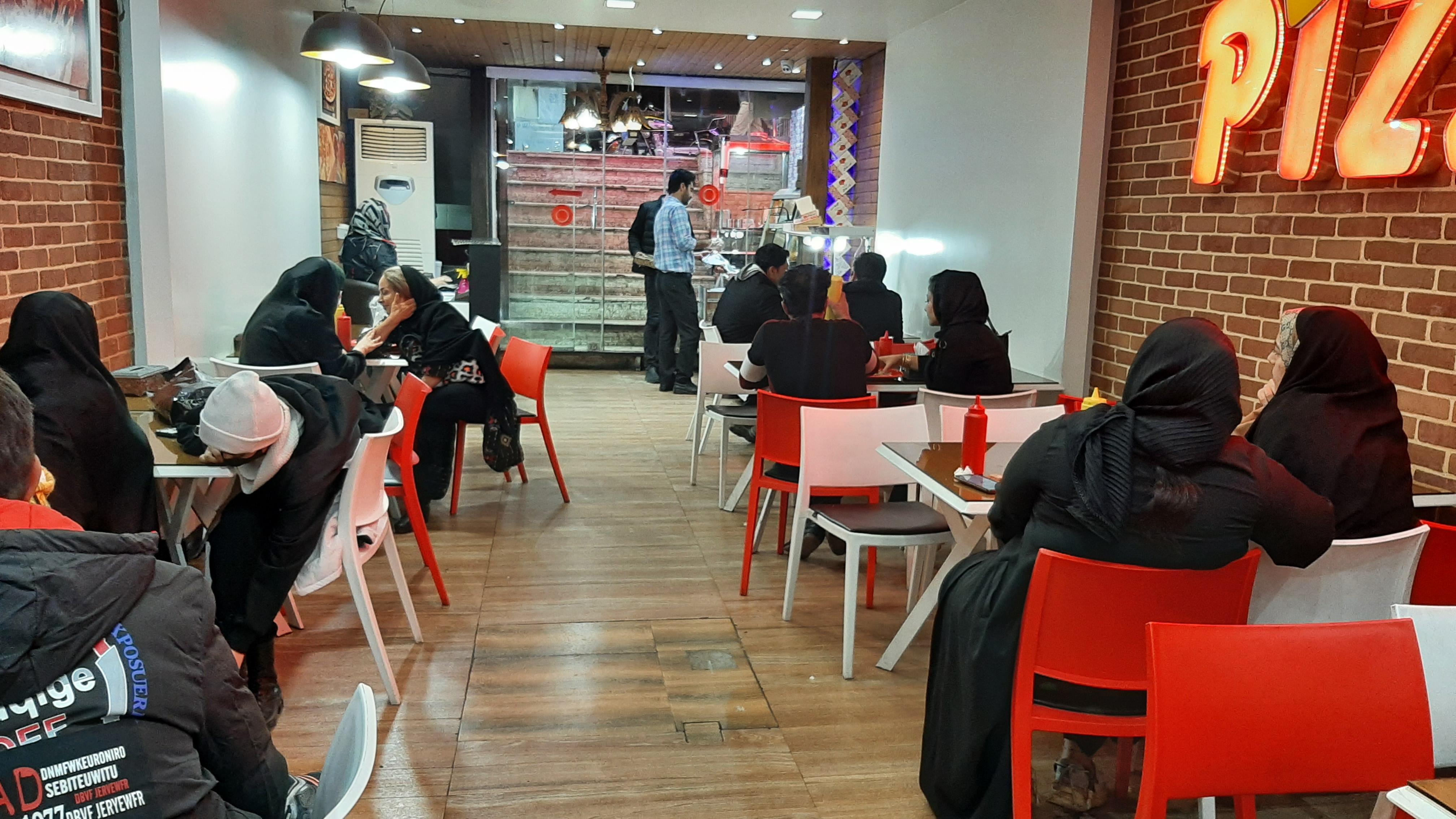 پیتزا توت فرنگی