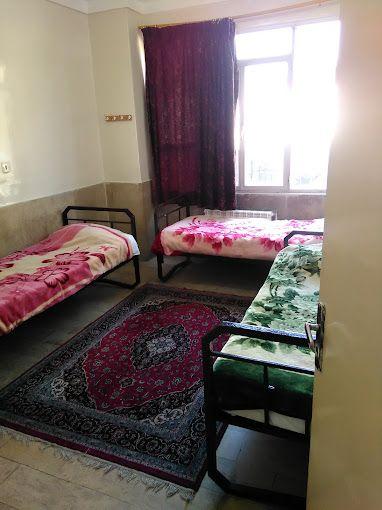 مهمانپذیر حافظ