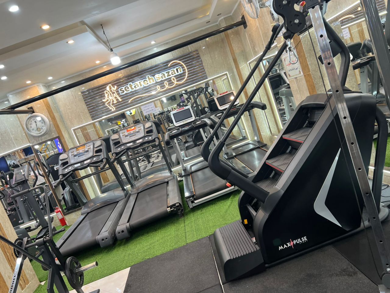 باشگاه ورزشي ستاره سازان(ویژه بانوان)