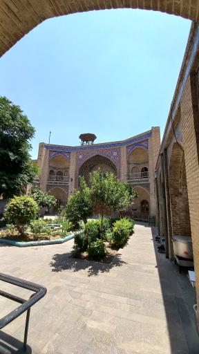 مسجد قنبر علی خان