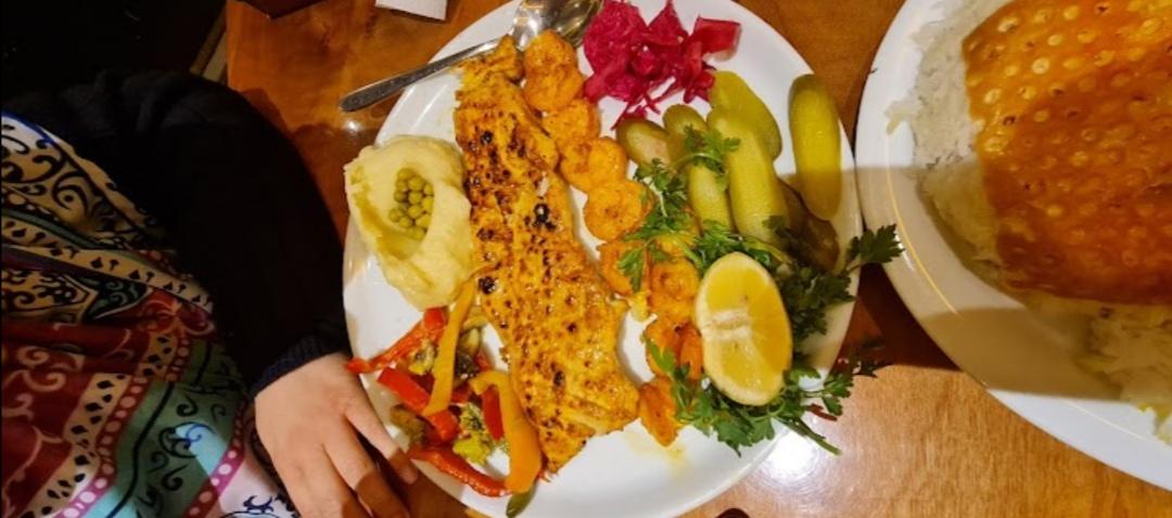 رستوران دارچین