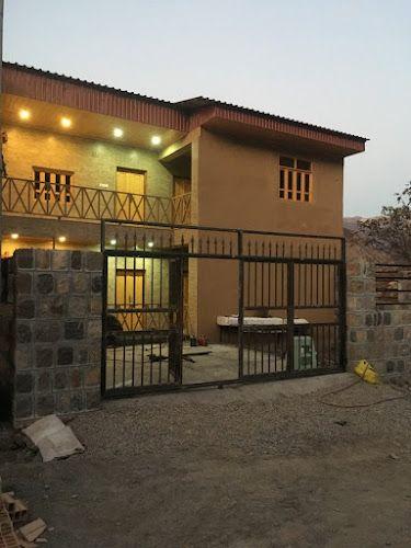 اقامتگاه بومگردی آخران