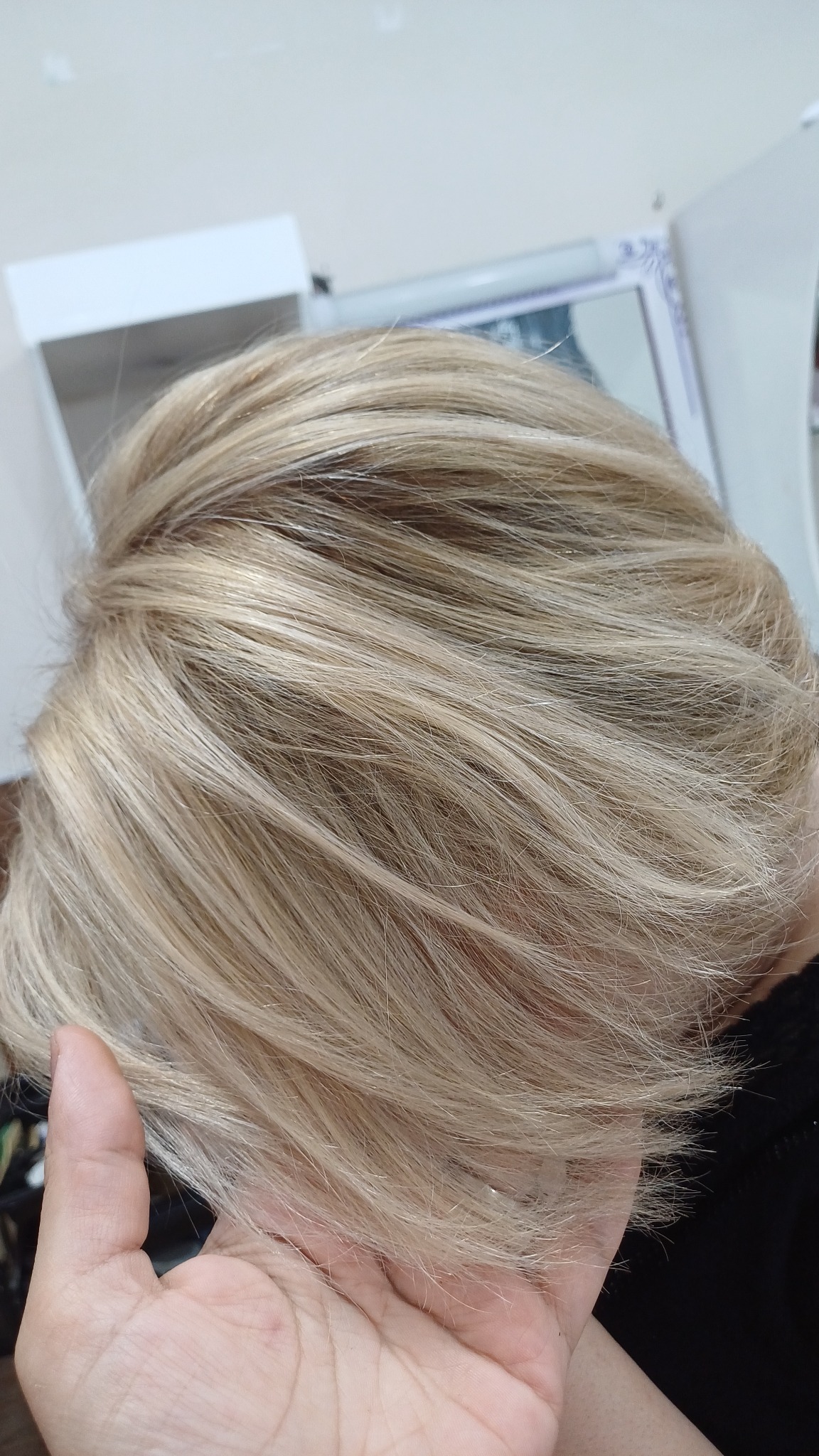 خدمات زیبایی سالومه لیدی تالش اعظم رفیع