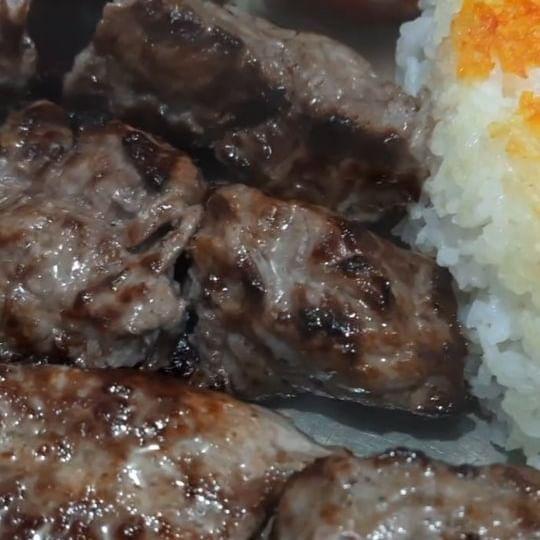 رستوران سنتی گلستان