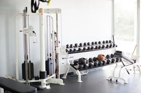 مجموعه ورزشی الزهرا (س) 21