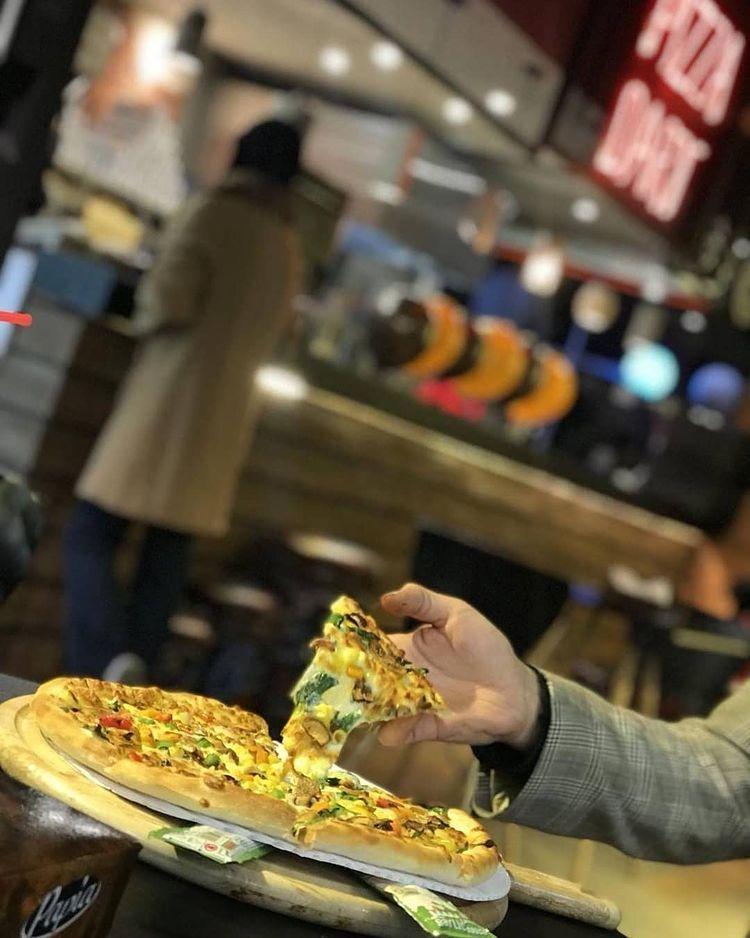 فست فود پیتزا دارت