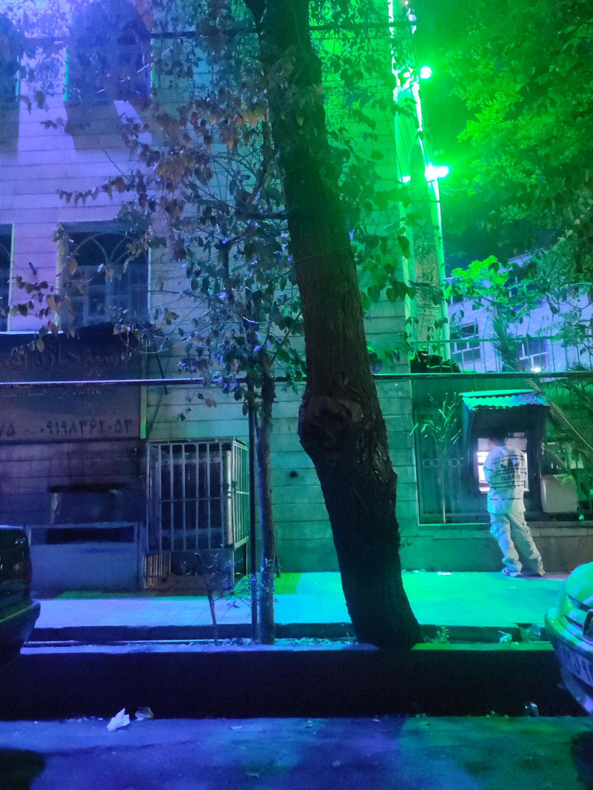خودپرداز بانک پارسیان