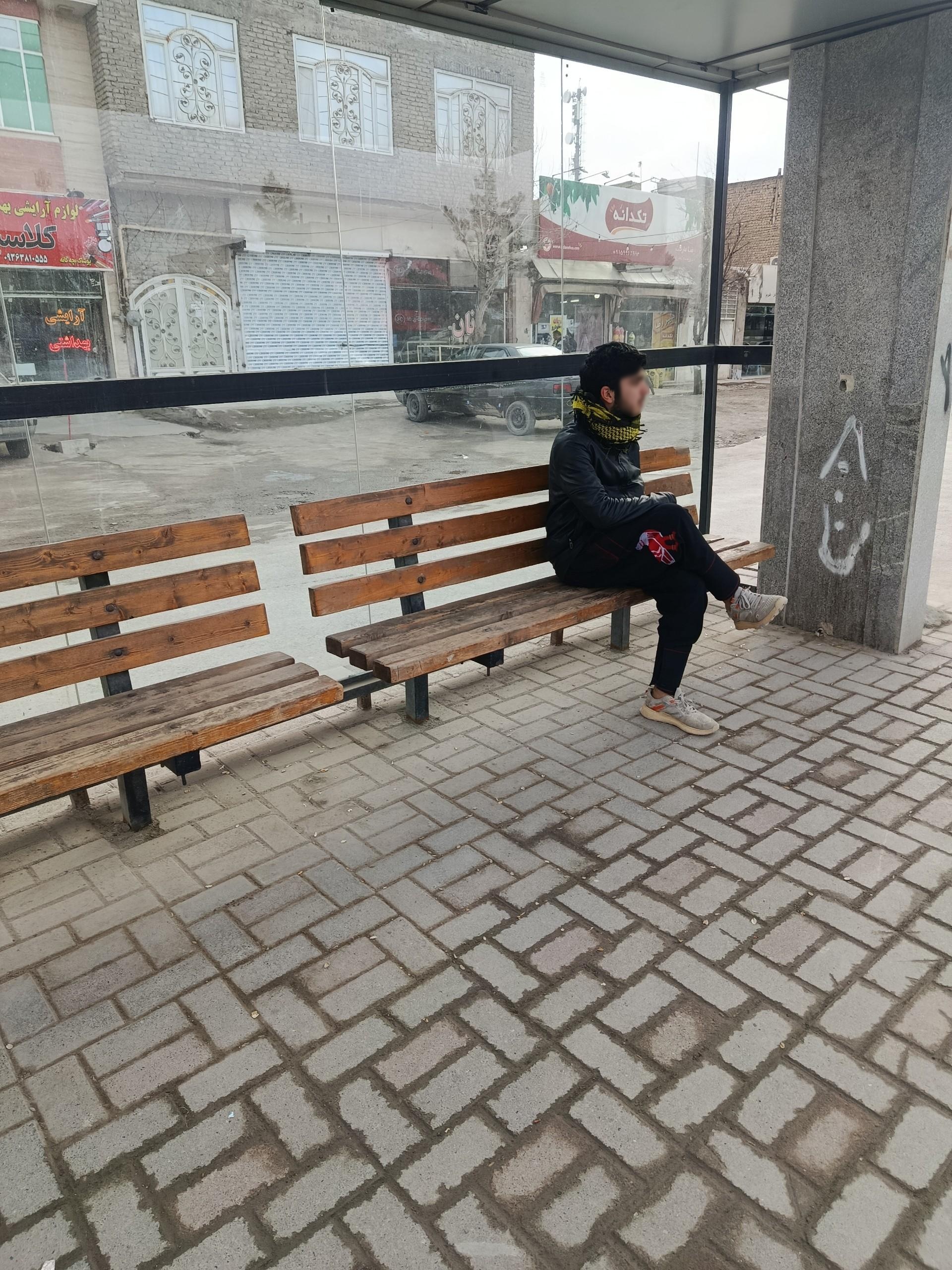 ایستگاه اتوبوس شاهنامه 66