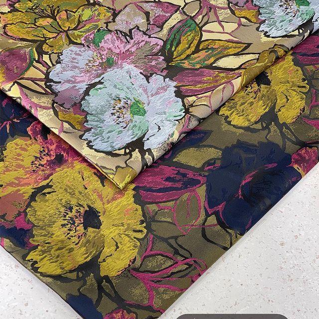 گالری پارچه لیانا