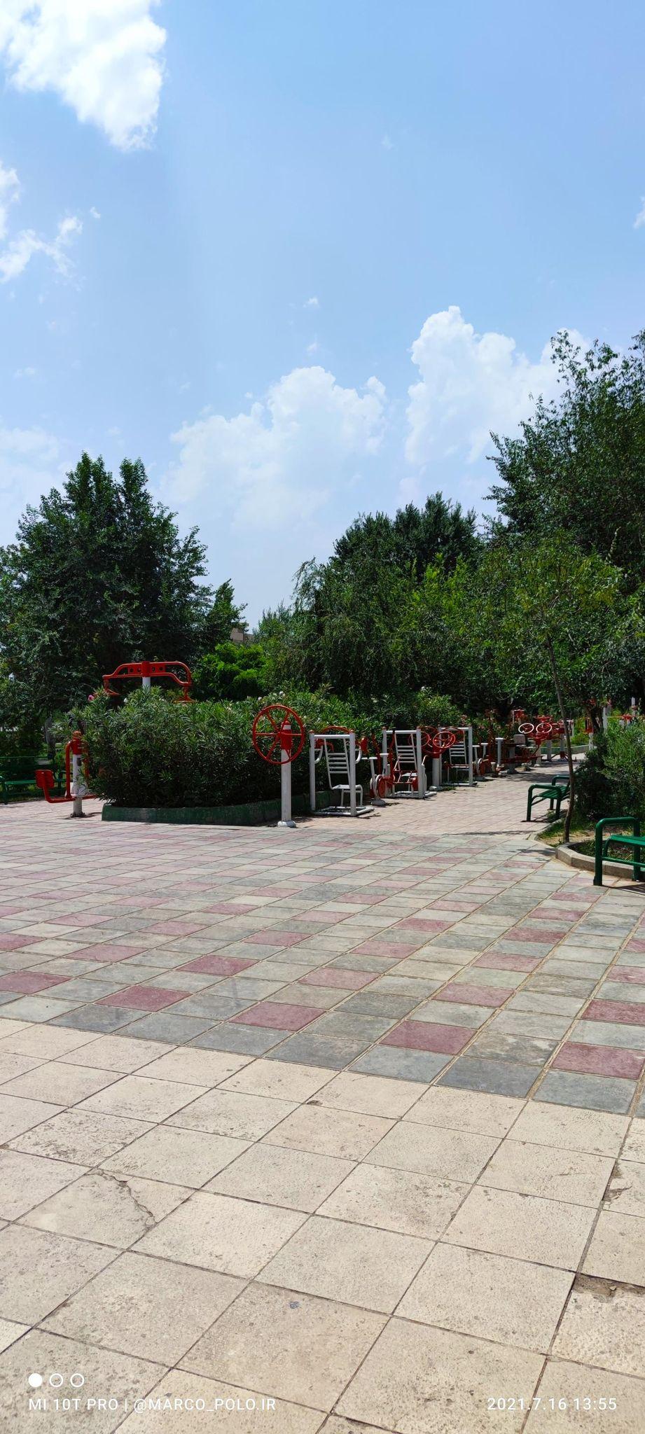 بوستان نوفل لوشاتو