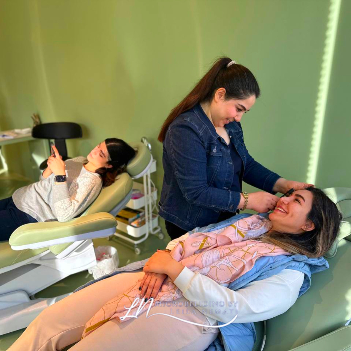 آکادمی تخصصی ابرو لیلا نعمتی