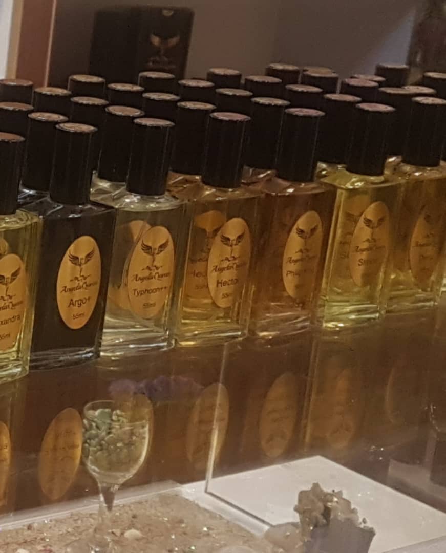 فروش عطر و ادکلن زنانه و مردانه