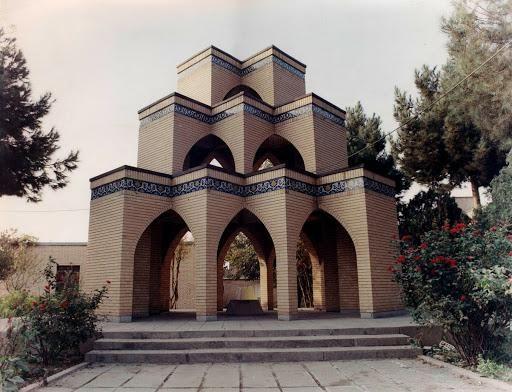 مقبره واعظ کاشفی