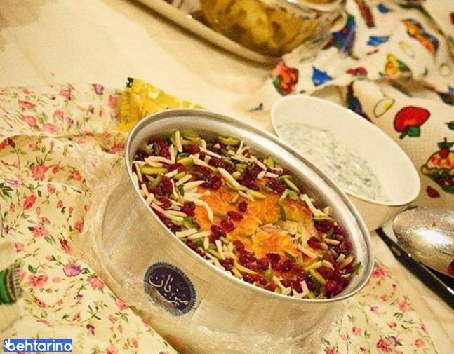 تهیه غذا مطبخ میزبان 