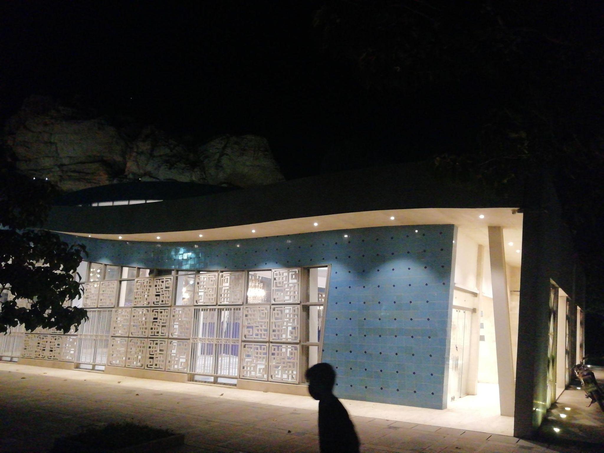 مسجد شهدای صفه اصفهان