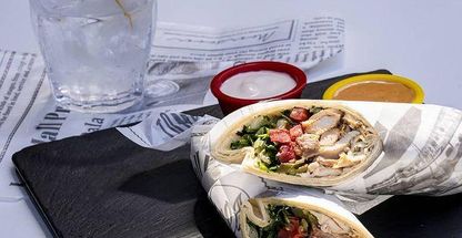 کافه  رستوران تومو