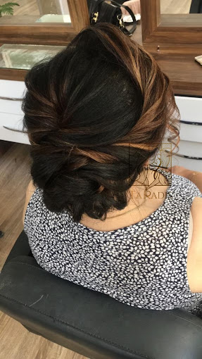 سالن زیبایی تارادیس