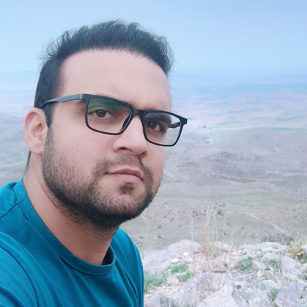 نمایشگاه کامیون عرب پور