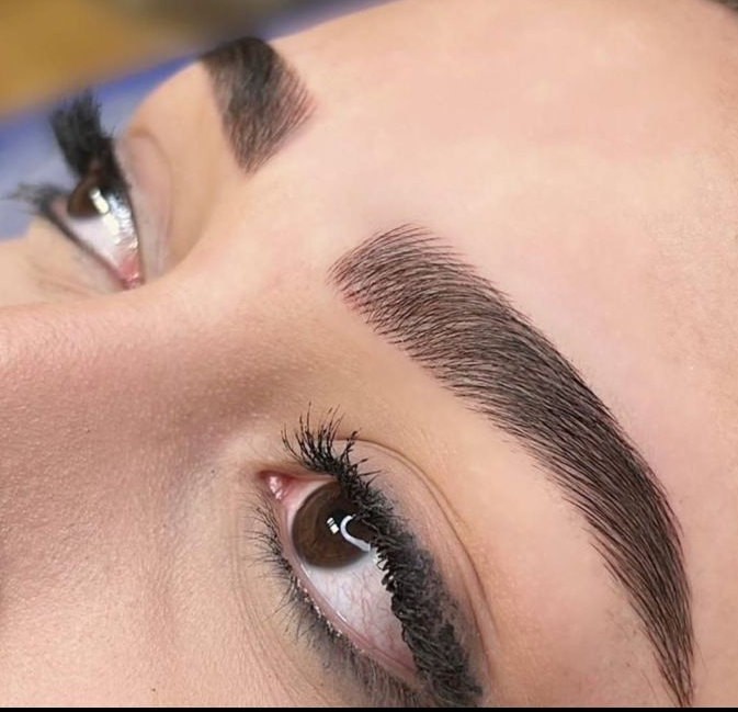 مرکز آرایش دائم صورت نسرین