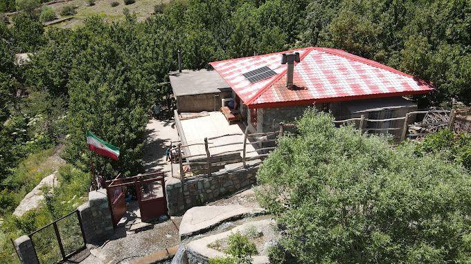 اقامتگاه و بومگردی دشته