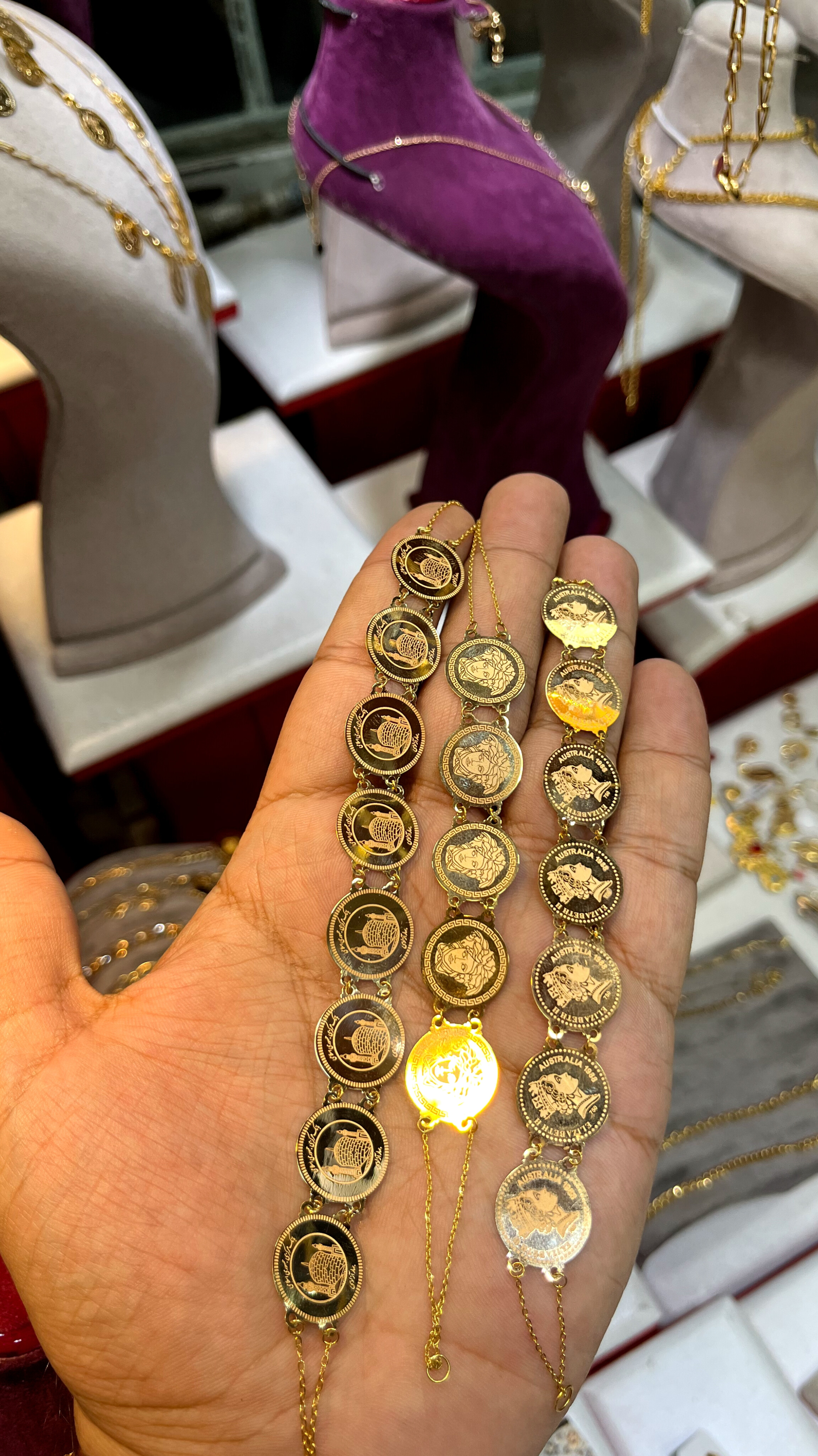 گالری طلا  و سکه میلاد حبیب زارع