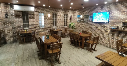 كافه روف گاردن فرجاد