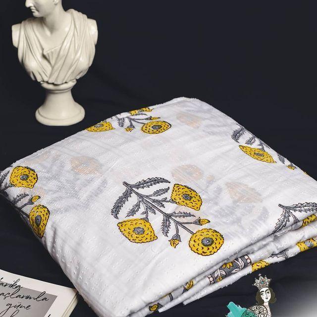 پارچه سرای سنجاقک سپید