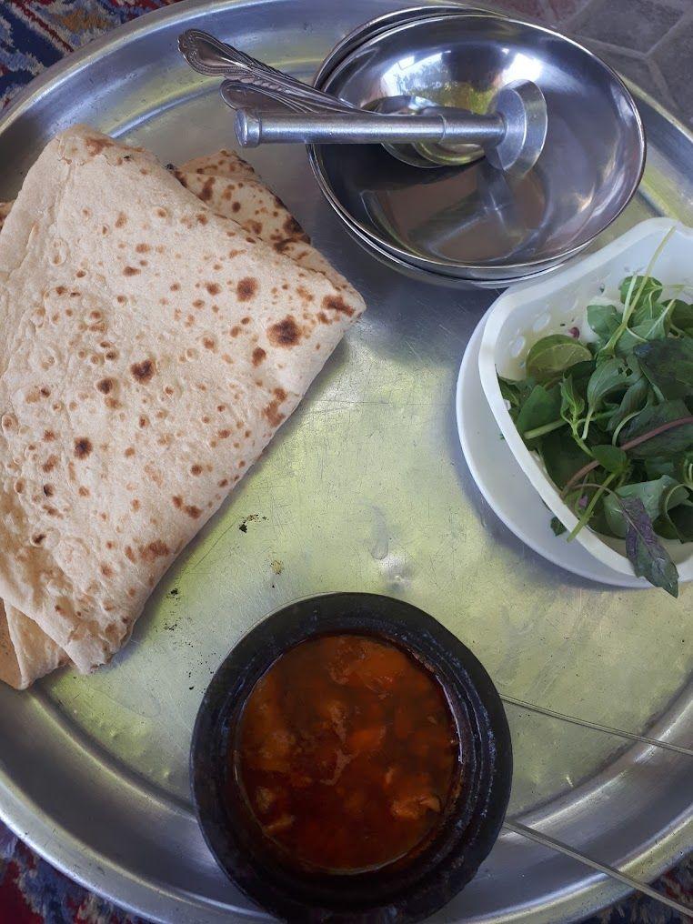 دیزی سنگی نگین