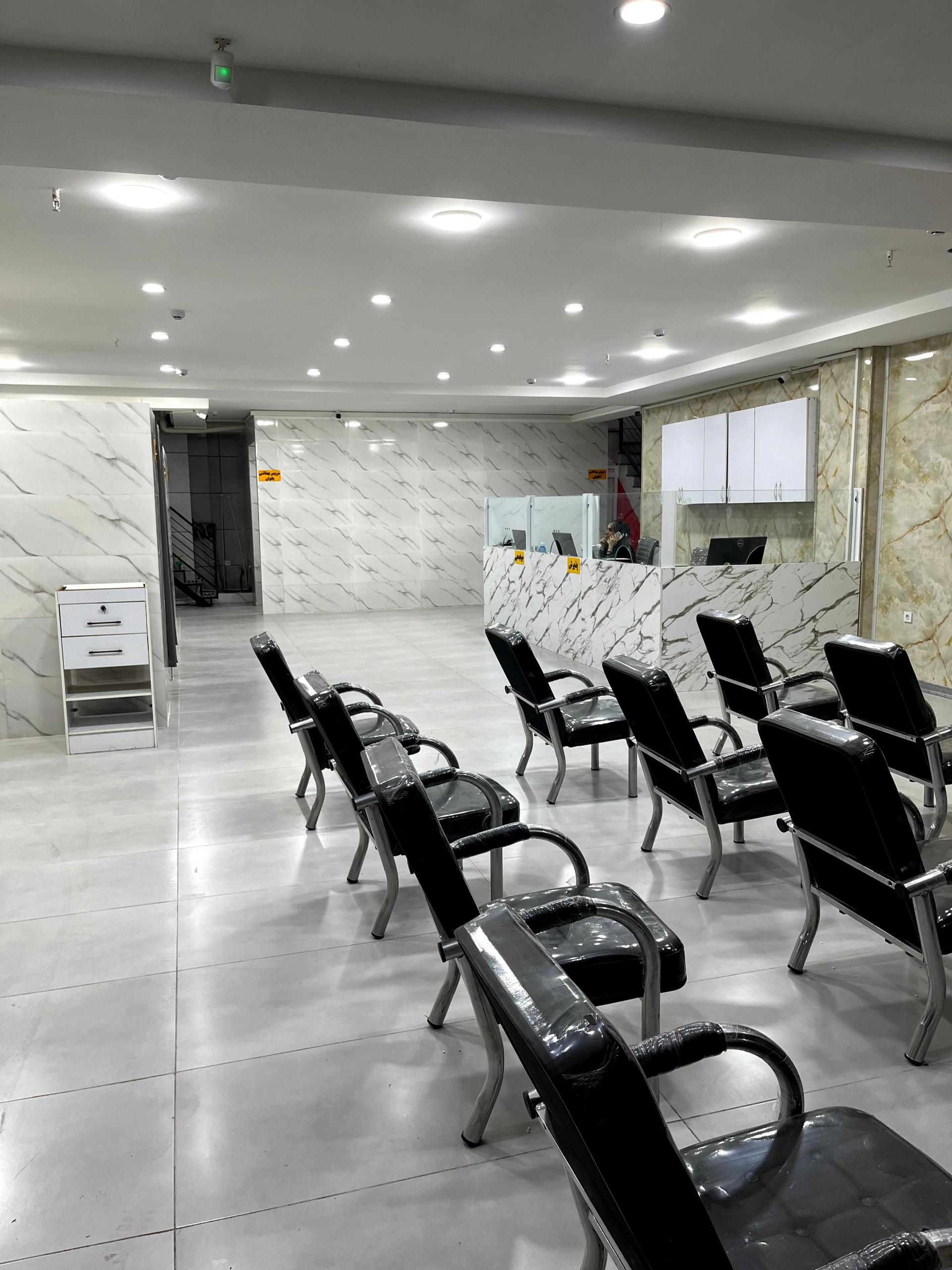 ازمایشگاه دکتر صدقی